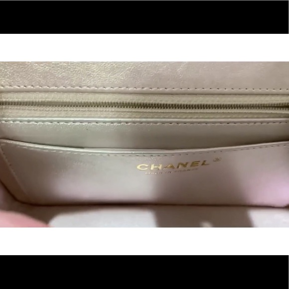 Chanel Ivory Iridescent Mini Rectangle Bag - Picture 4 of 8